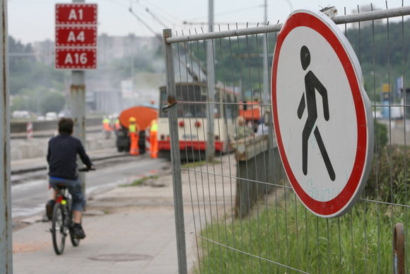 Remontuojamas Lazdynų tiltas
