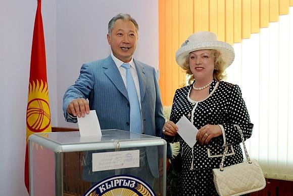 Kurmanbekas Bakijevas su žmona Tatjana
