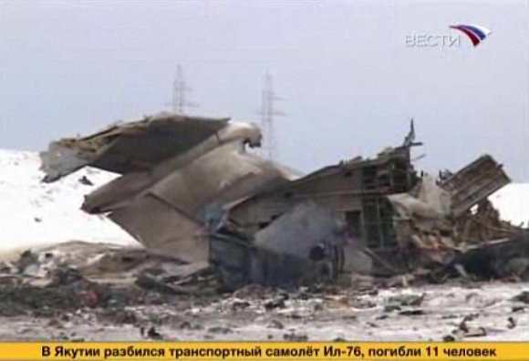 Lėktuvo „Il-76“ nuolaužos avarijos vietoje