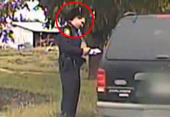 Katinas išbandė policininko kantrybę