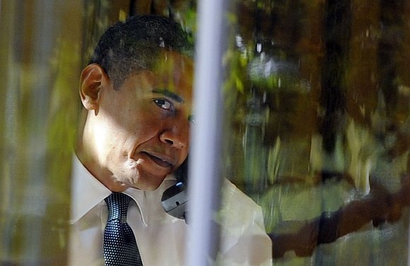 Barackas Obama telefonu pasveikino Viktorą Janukovyčių.