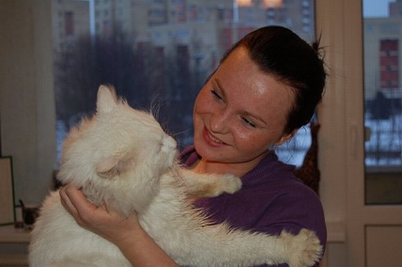 Katinas Grantas ir jo šeimininkė Ieva