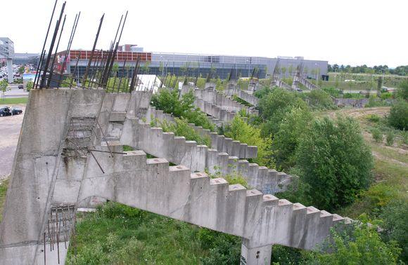 Nebaigtas statyti Nacionalinis stadionas Vilniuje.