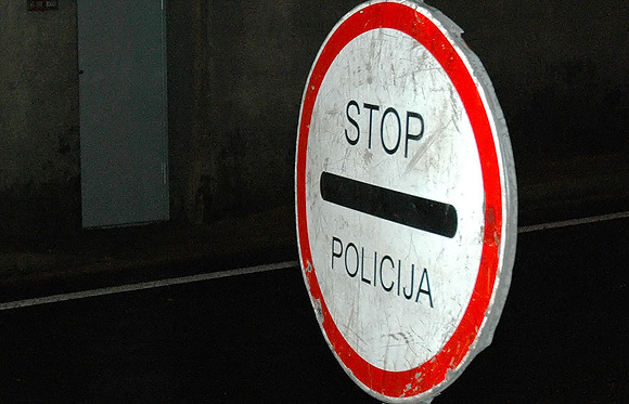 Stop - policija