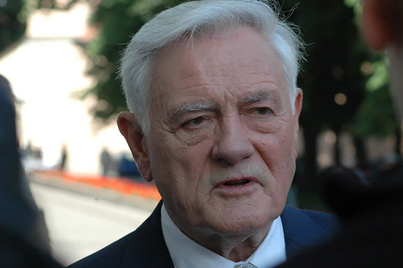 Valdas Adamkus