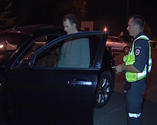 Ernestas Aleksonis savąjį prabangų visureigį nevengė vairuoti neblaivus, todėl neišvengė kelių policijos dėmesio.