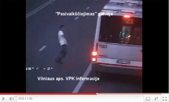 Kadras iš policijos filmuotos medžiagos