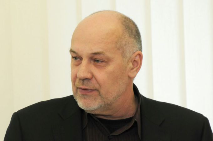 Prof. Romas Lazutka