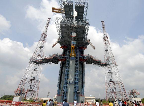 Indijos gamybos raketa su kosminiu aparatu „Chandrayaan-1“ turi startuoti trečiadienį.
