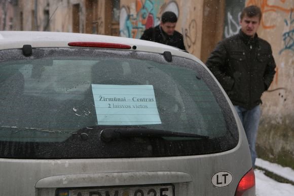 Vilniečiai raginami vienytis ir bent į darbą važinėti ne po vieną, o kartu.
