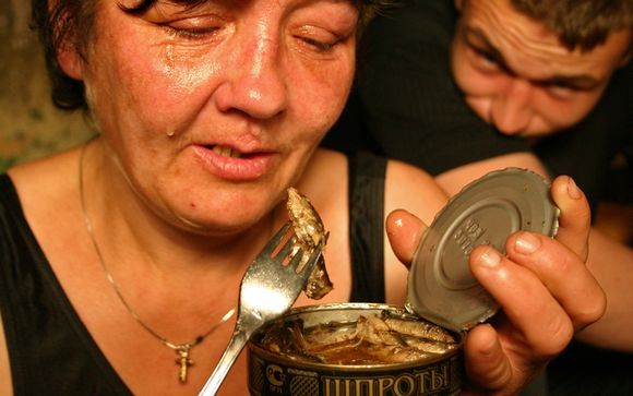 Lietuvos gyventojai, Didžiosios Britanijos ekonomistų skaičiavimais, atsidūrė ant skurdo ribos.