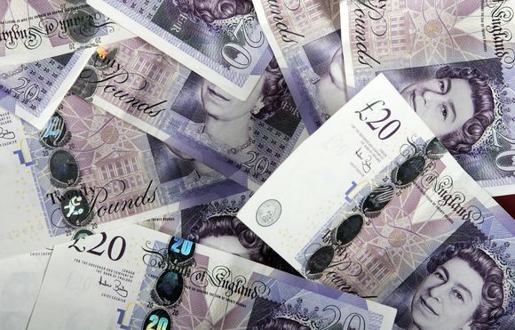 Žymė Didžiosios Britanijos svaras sterlingų 