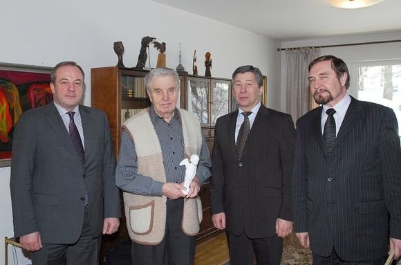 Justinas Marcinkevičius gavo baltą angelą.