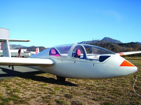 Klubo sklandytuvai.