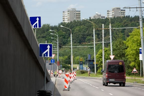 Remontuojamas Lazdynų tiltas