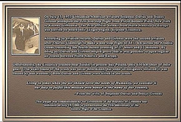 Atminimo lenta S.Dariui ir S.Girėnui „Floyd Bennett Field“ oro uosto administraciniame pastate. 