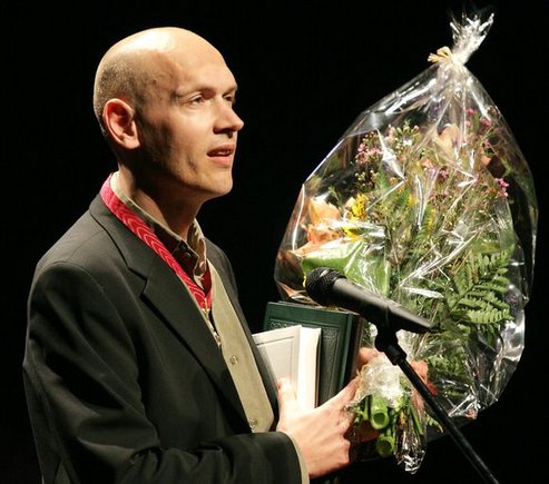 Aktorius P.Budrys prisipažįsta, kad vaidinamą personažą tėvą Flynną scenoje ginsiąs bet kokiomis aplinkybėmis.