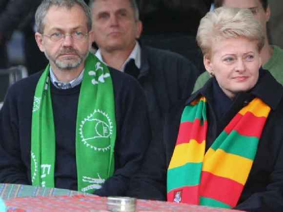 Prezidentė Dalia Grybauskaitė ir jos atstovas spaudai Linas Balsys.