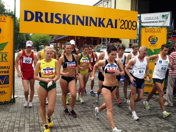 10 kilometrų distancijos startas