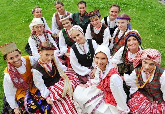 Projekto „Iššūkis – mis Lietuva“ dalyvės 