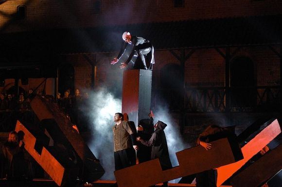 Opera „Lietuviai“