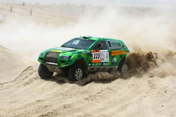 Ralio maratonų čempionatas Abu Dabyje lietuviams netikėtai baigėsi anksčiau nei planuota.