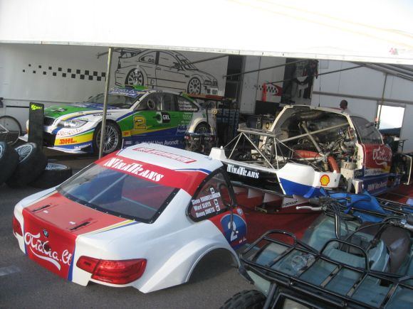 Nematoma "Omnitel 1000 km lenktynių" pusė, išardytas BMW