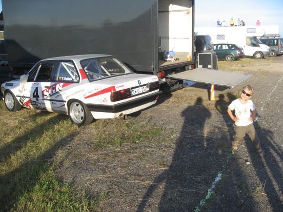 Skaitytojo Evaldo S. nuotr./Nematoma "Omnitel 1000 km lenktynių" pusė