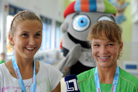 Tenisininkės Justina Mikulskytė ir Akvilė Paražinskaitė