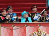 Karinis paradas Didžiosios Britanijos karalienės Elizabeth II deimantinio jubiliejaus proga