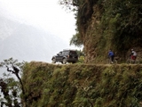 „Mirties kelias“ Bolivijoje – pavojingiausias kelias pasaulyje