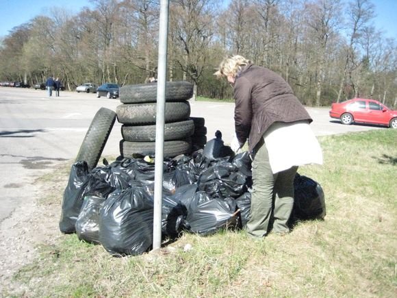 Klaipėdoje prie visuotinės talkos „Darom 2009“ prisijungė per pusantro tūkstančio žmonių.