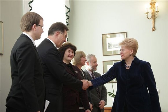 Prezidentė Dalia Grybauskaitė su Seimo frakcijų vadovais aptarė svarbiausius Seimo pavasario sesijos darbus ir politinę situaciją šalyje. 