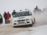 15min.lt/Eriko Ovčarenko nuotr./&Scaron;e&scaron;tadienį Utenos apylinkėse vyksta didžiausia žiemos sporto &scaron;ventė &ndash; Lietuvos ir Latvijos ralio čempionatų pirmasis etapas &ndash; &bdquo;Halls Winter Rally 2010&ldquo;. 
