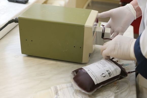 Medikai sulaukia vis daugiau žmonių, norinčių gauti kompensaciją už savo kraują.