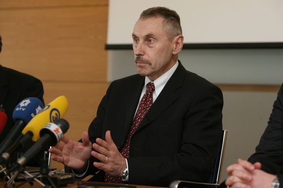 A.Sekmokas.