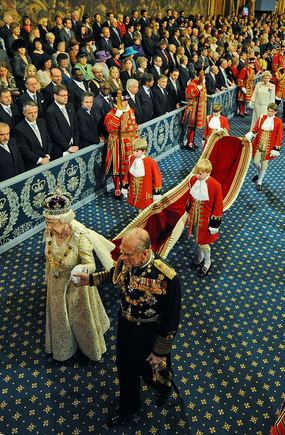 AFP/„Scanpix“ nuotr./Elizabeth II gali tapti ilgiausiai valdančia Didžiosios Britanijos karaliene.