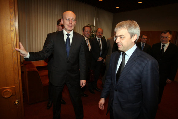 Arūnas Valinskas susitiko su „PKN Orlen“ generaliniu prezidentu Dariuszu Jaceku Krawiecu