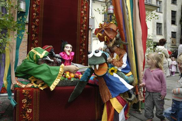Žymė Kauno valstybinis lėlių teatras