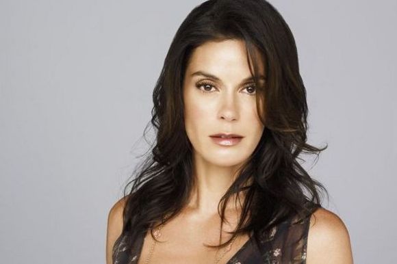 Teri Hatcher