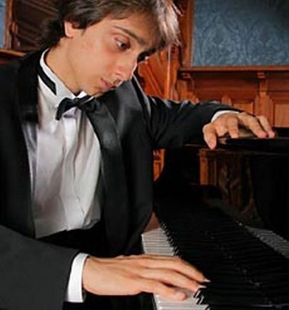 Didžiosiose scenose pianistas M.Kultyševas groja nuo 10-ies.