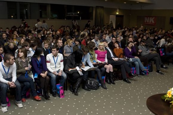 Birželio 4 d. Vilniuje, „Siemens“ arenoje vyks interneto ir tinklaraščių konferencija „Login2009”, į kurią jau trečius metus kviečia jungtis konferencijos draugas „Omnitel“. 