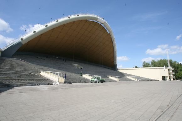 Vingio parko estradai gali tikėtis finansavimo per programą „Vilnius – Europos kultūros sostinė 2009“.