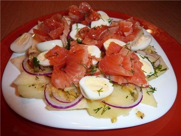 Lašišos salotos