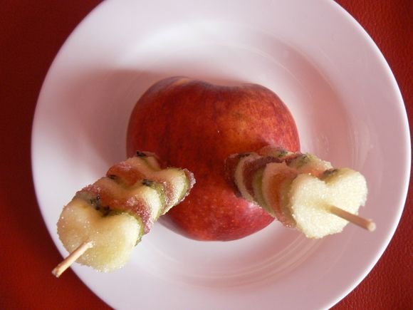 Vaisių ir želė iešmeliai.