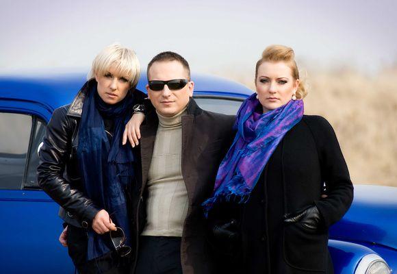 Grupė „Junior“ surengė pirmąją oficialią fotosesiją po sugrįžimo į popsceną. 