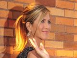  Jennifer Aniston bendrauja su savo gerbėjais