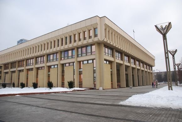 Seime skaičiuojami įvairūs politinių jėgų pasiskirstymo scenarijai.