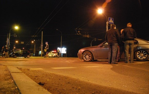 Sauliaus Chadasevičiaus/15min.lt nuotr./&bdquo;Ford Focus&ldquo; ir BMW susidūrimas 