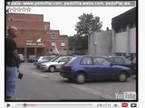 youtube.com stop kadras/Atsitiktinai D.Kedžio filmuotoje medžiagoje į kadrą pakliuvęs plikis, ant kurio krito žudynių bendrininko &scaron;e&scaron;ėlis.